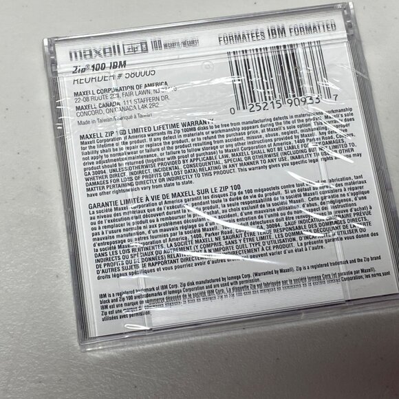 Maxell 100MB Zip Disks (4 Pack) IBM Formatted - Picture 3 of 8